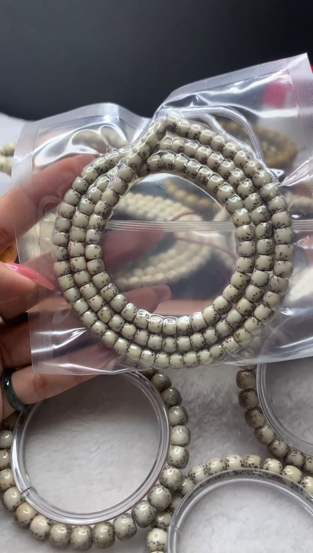 星月菩提手串6*5半壁灰背河豚