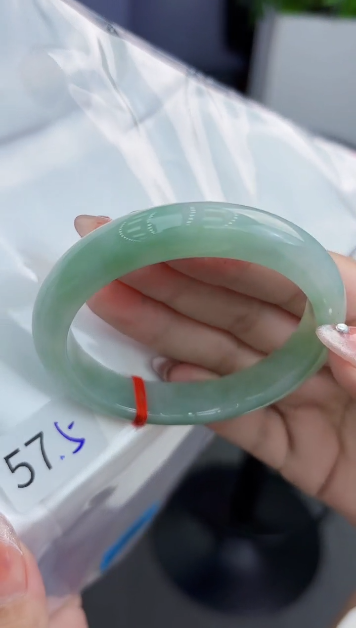 【闪购商品】翡翠手镯未镶嵌翡翠手镯