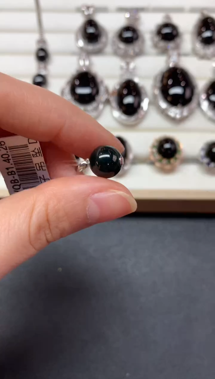 【闪购商品】翡翠吊坠(不含链)18K金镶嵌S422|980