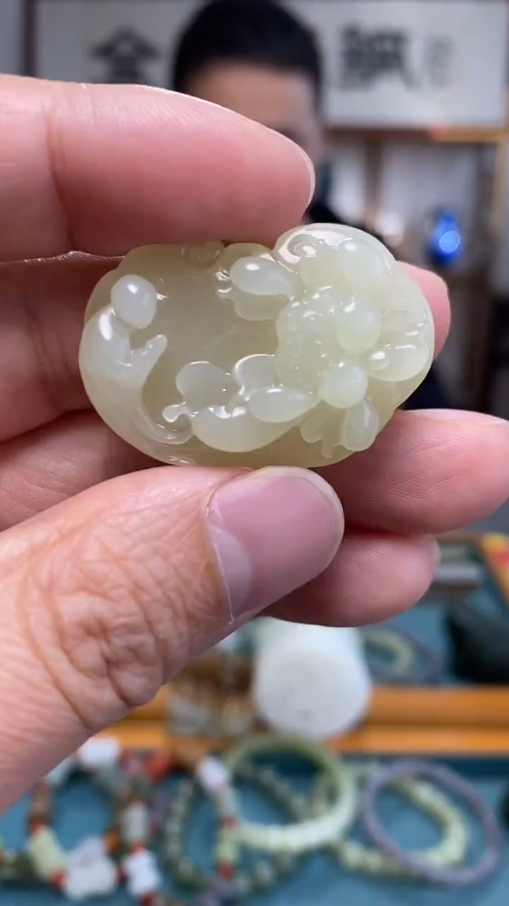 颈饰未镶嵌和田玉122