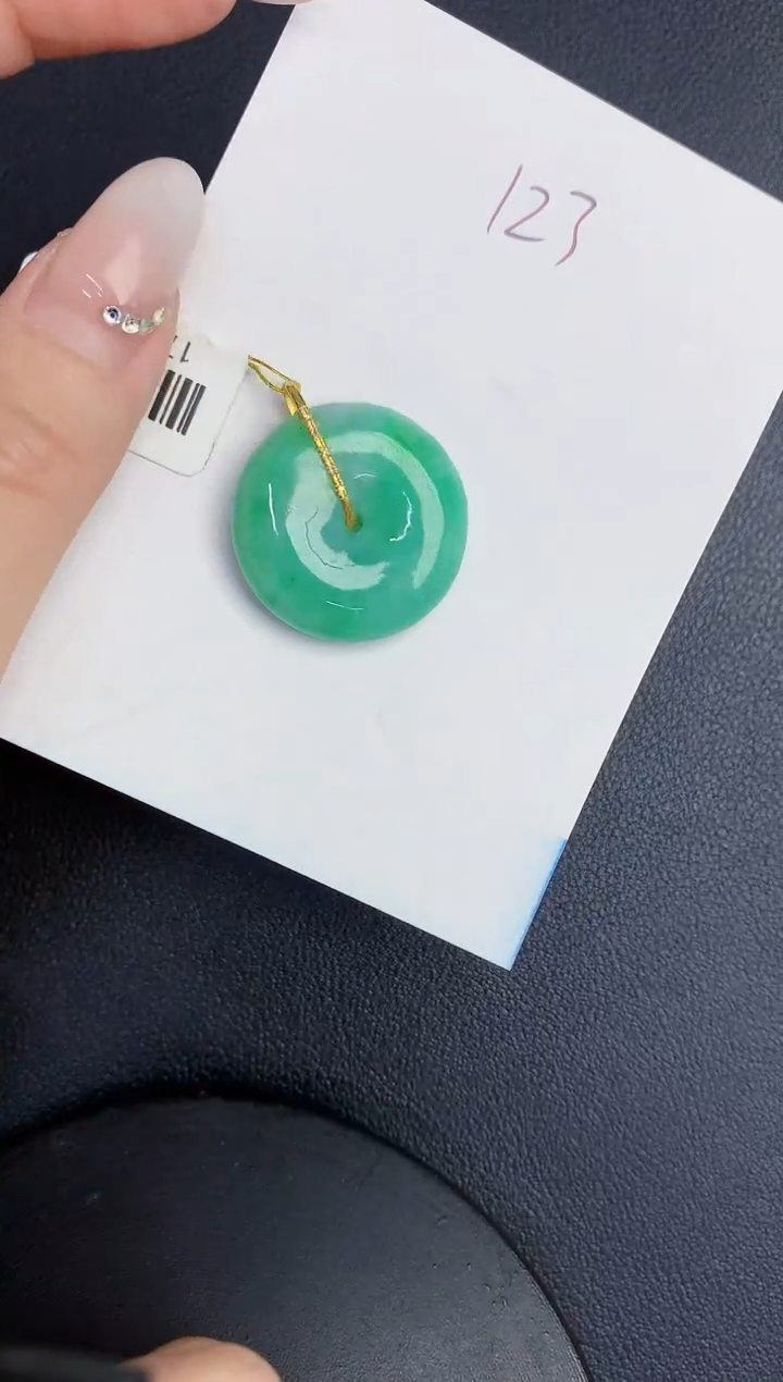 【闪购商品】翡翠颈饰18K金镶嵌00000000000