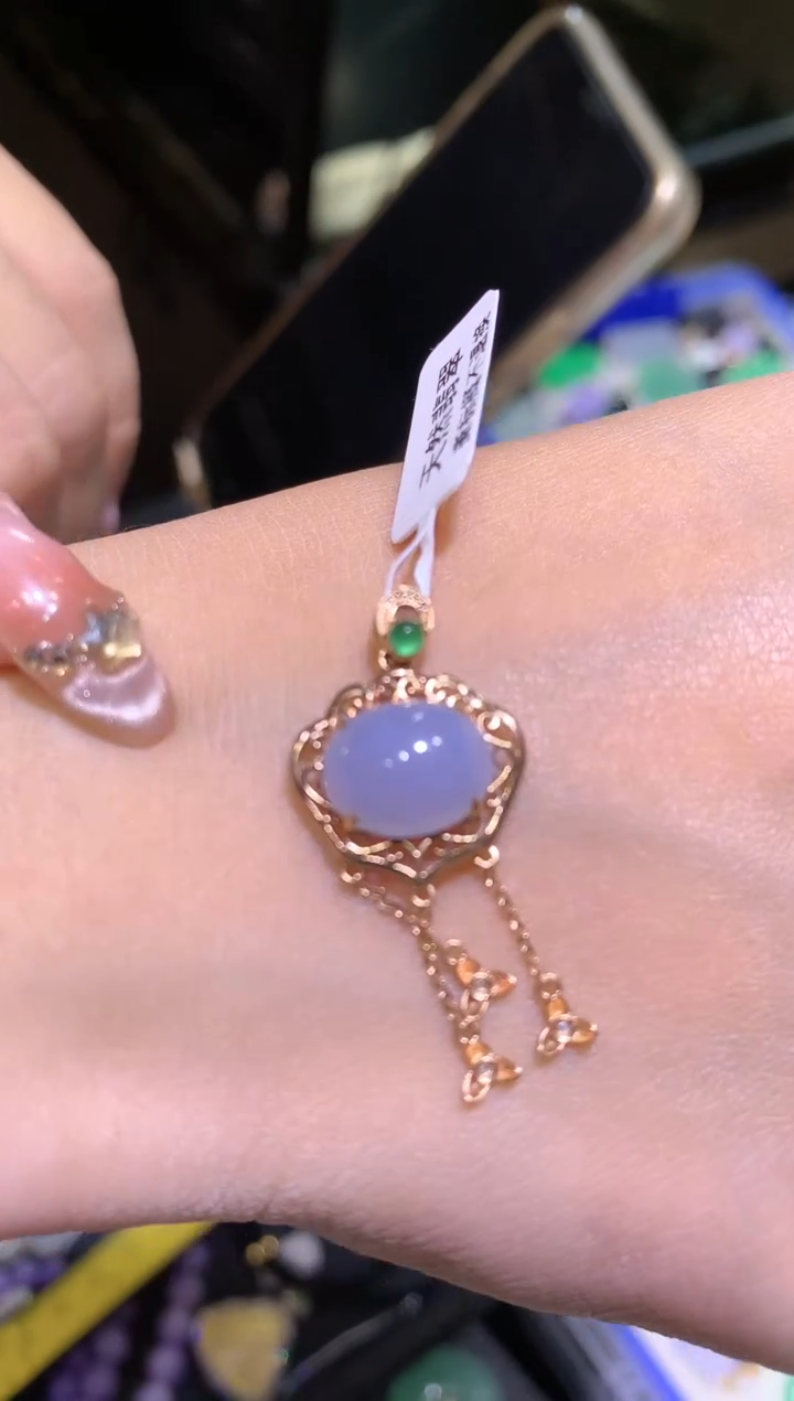 【闪购商品】翡翠吊坠(不含链)18K金镶嵌吊坠