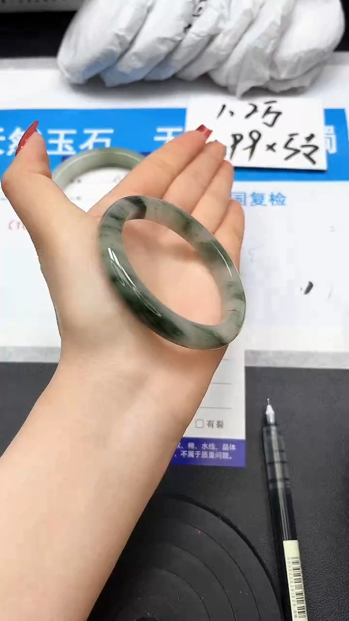 【闪购商品】石英质玉手镯未镶嵌162