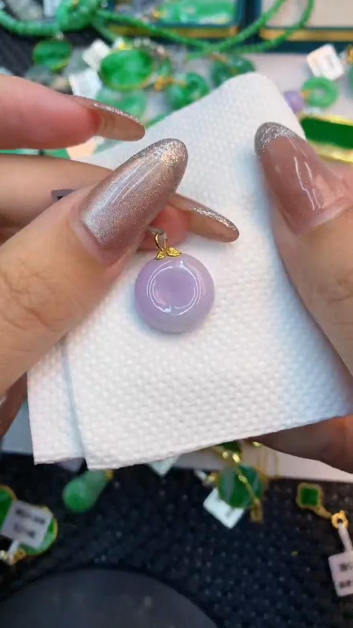 颈饰未镶嵌翡翠1