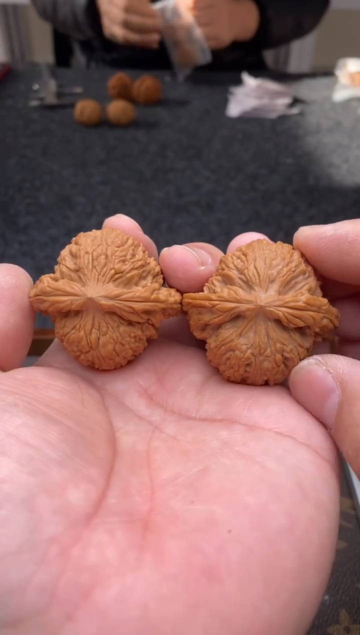 把件文玩核桃B243号43尺南疆石