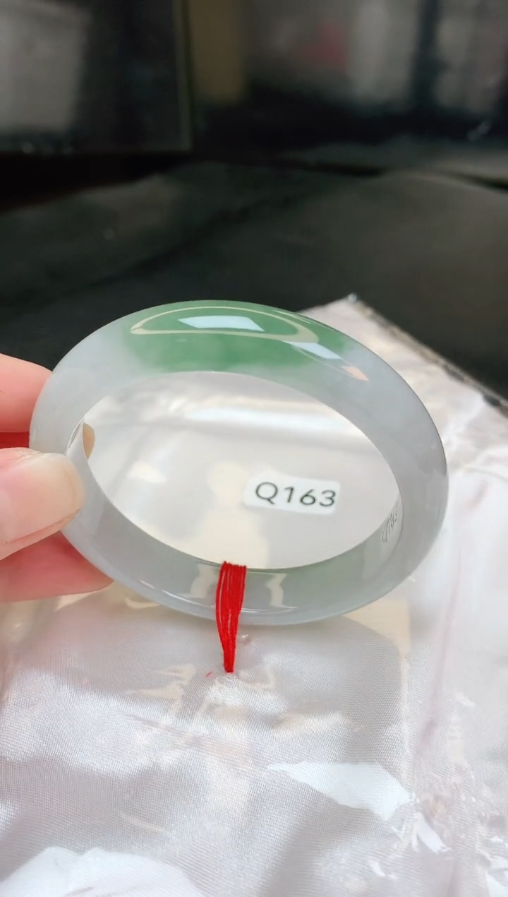 【闪购商品】翡翠手镯未镶嵌缅甸天然A货手镯