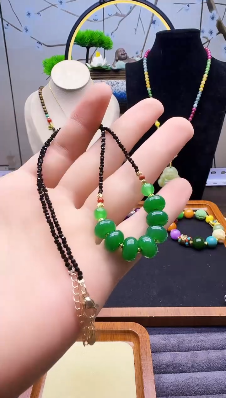 翡翠14K金镶嵌颈饰X34