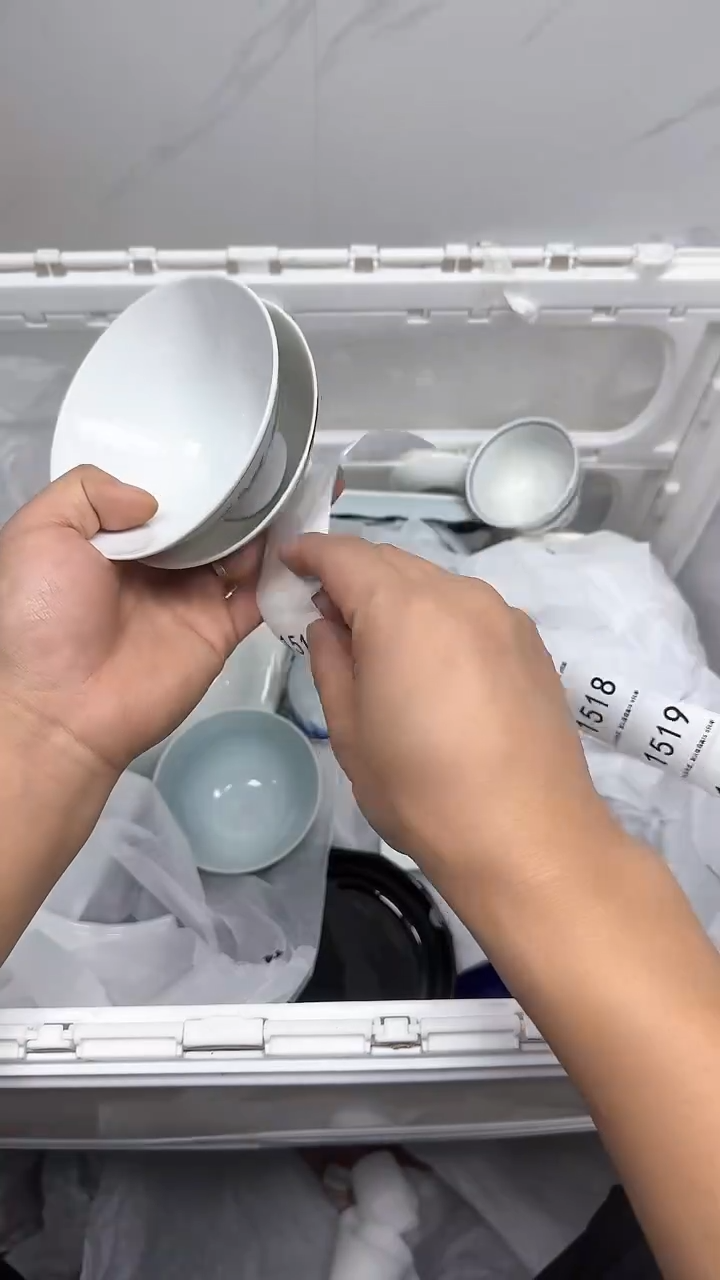 【闪购商品】1513回流瓷器默认微瑕，18.8包邮