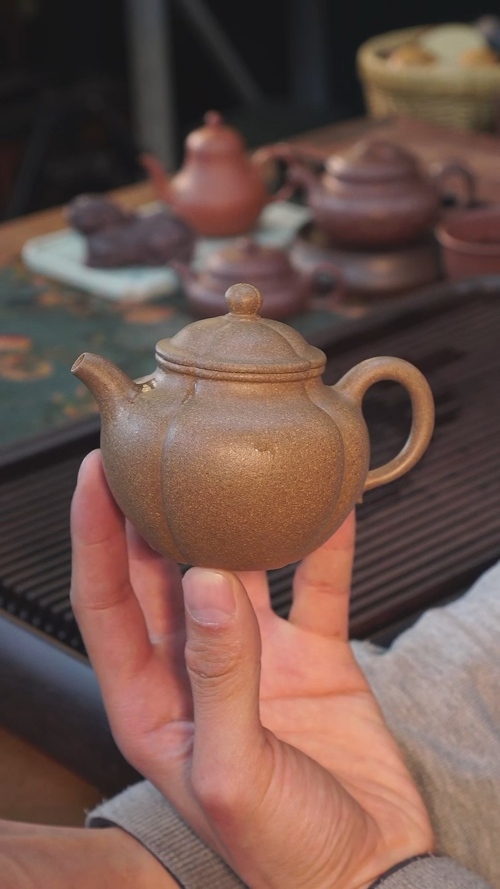 【闪购商品】紫砂茶壶aerhwehetwheqhqet