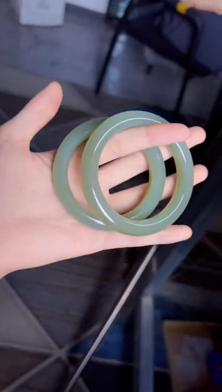 和田玉手镯未镶嵌多样性发货 拍一单发一个58-61