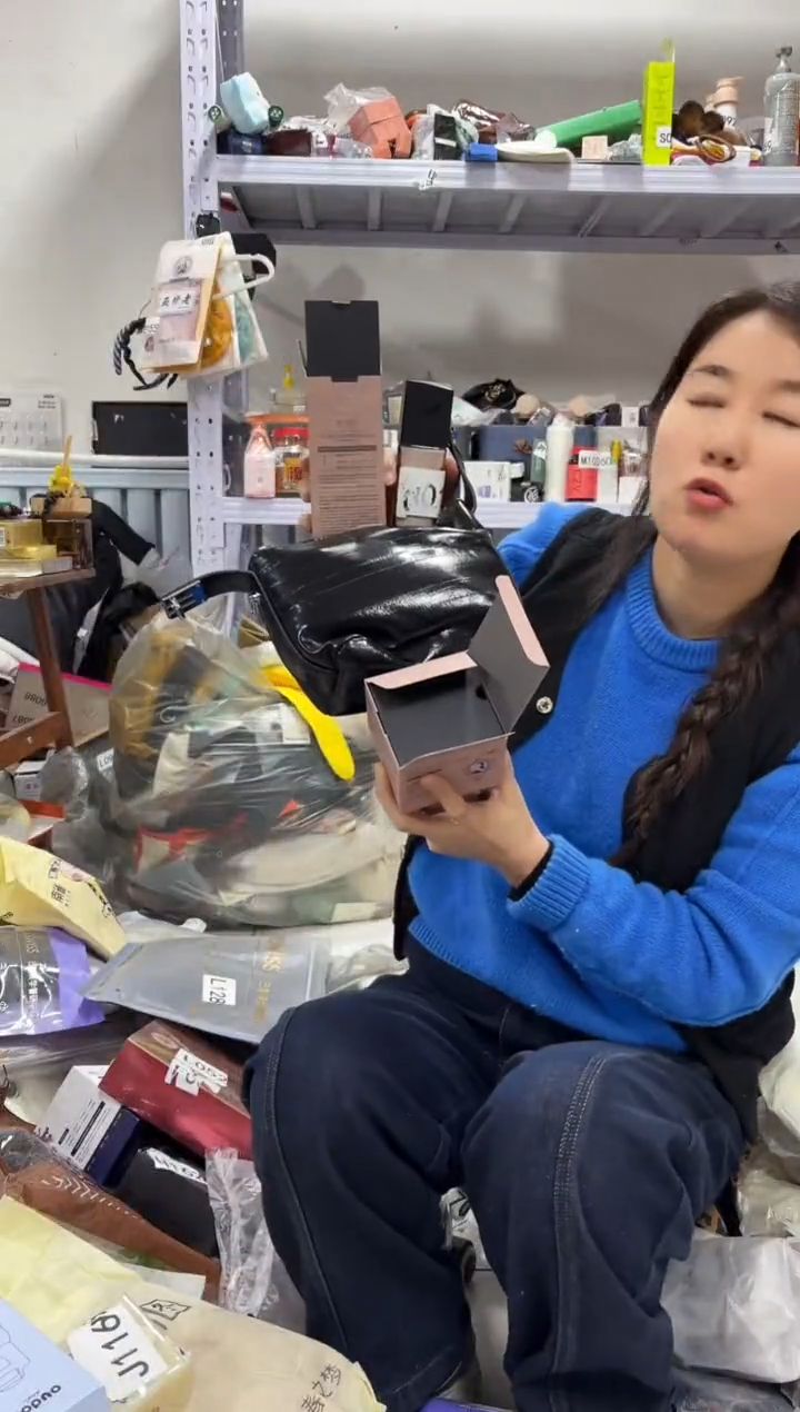 PU上车啦 宝宝们抓紧时间去下方链接拍吧发一套水乳霜永