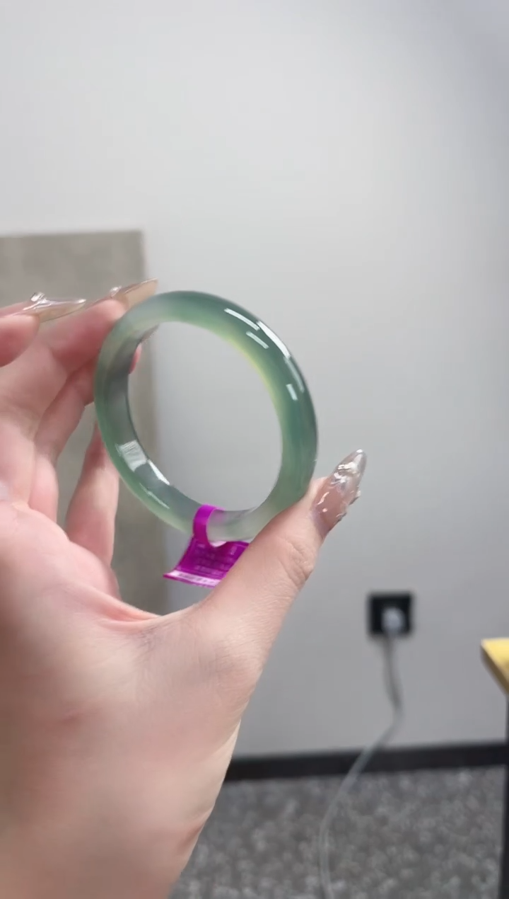 【闪购商品】玛瑙/玉髓手镯未镶嵌58圈 需要包容