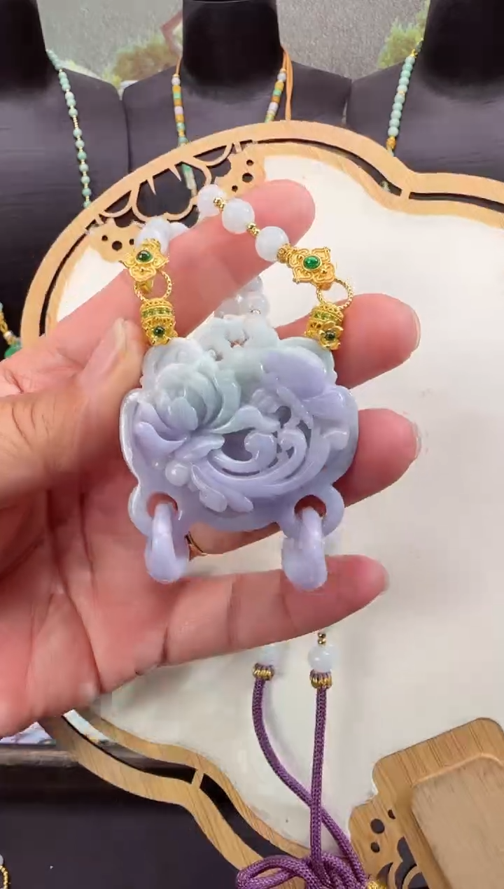 【闪购商品】翡翠颈饰未镶嵌拍照