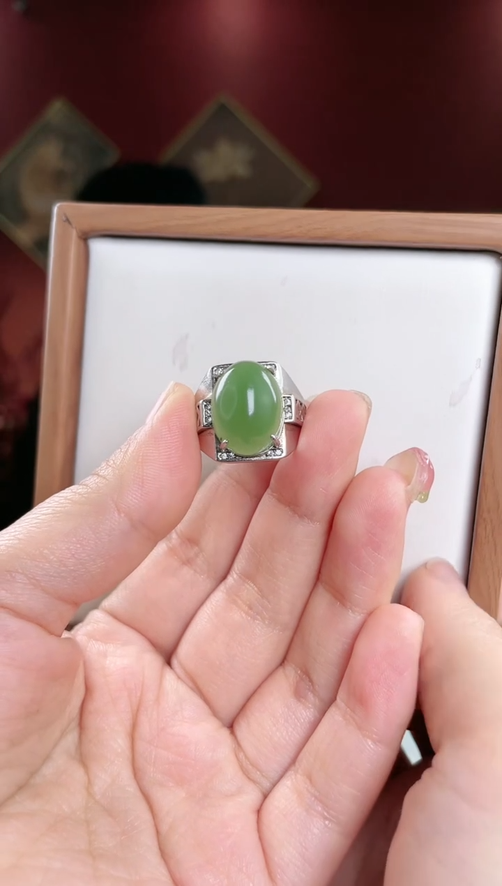 【闪购商品】和田玉戒指银S925镶嵌碧玉