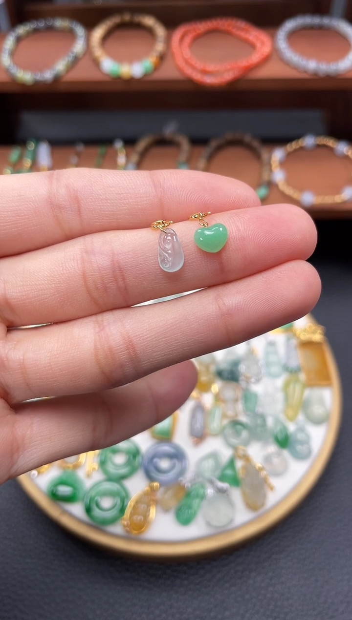 【闪购商品】翡翠吊坠(不含链)18K金镶嵌2个   JK231