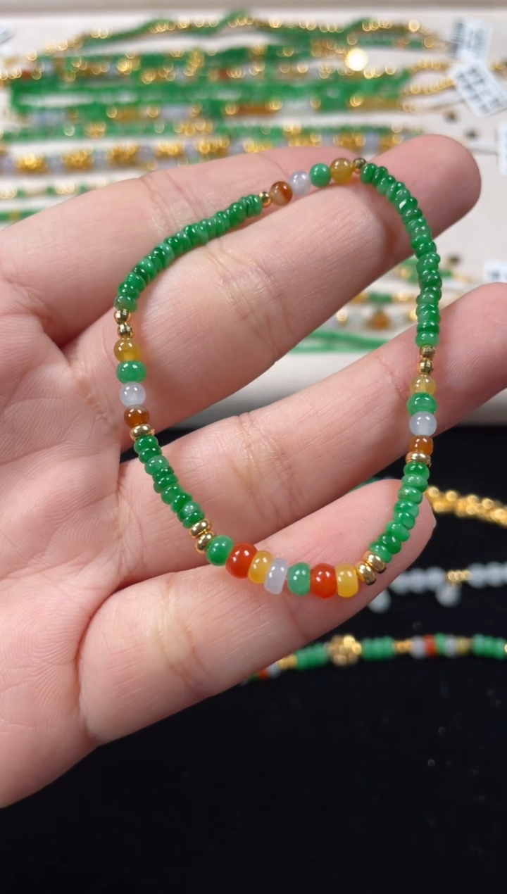 18K金镶嵌手串翡翠一个  P251