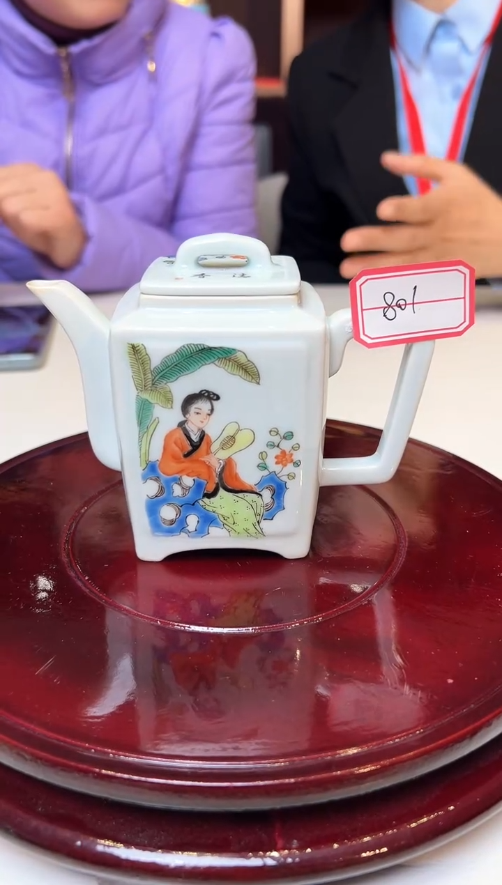 【闪购商品】其他古彩仕女四方茶壶801
