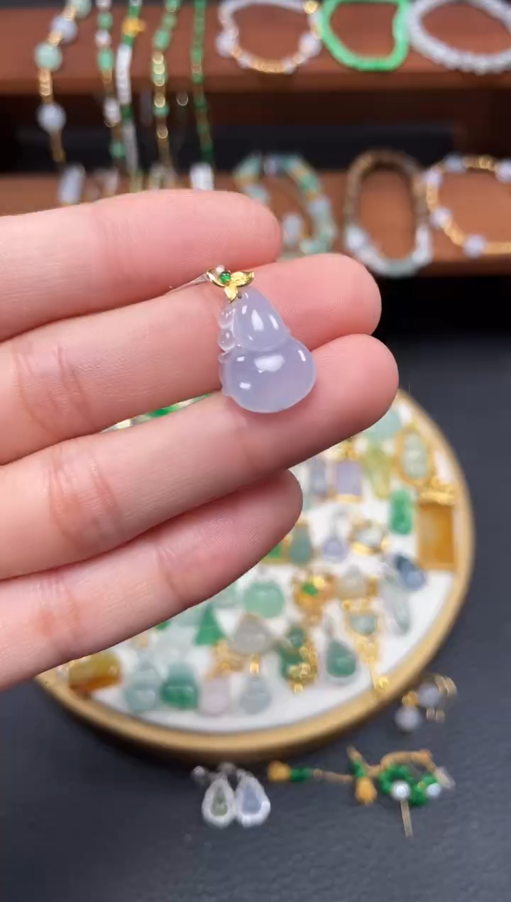 【闪购商品】翡翠吊坠(不含链)18K金镶嵌一个   JK673