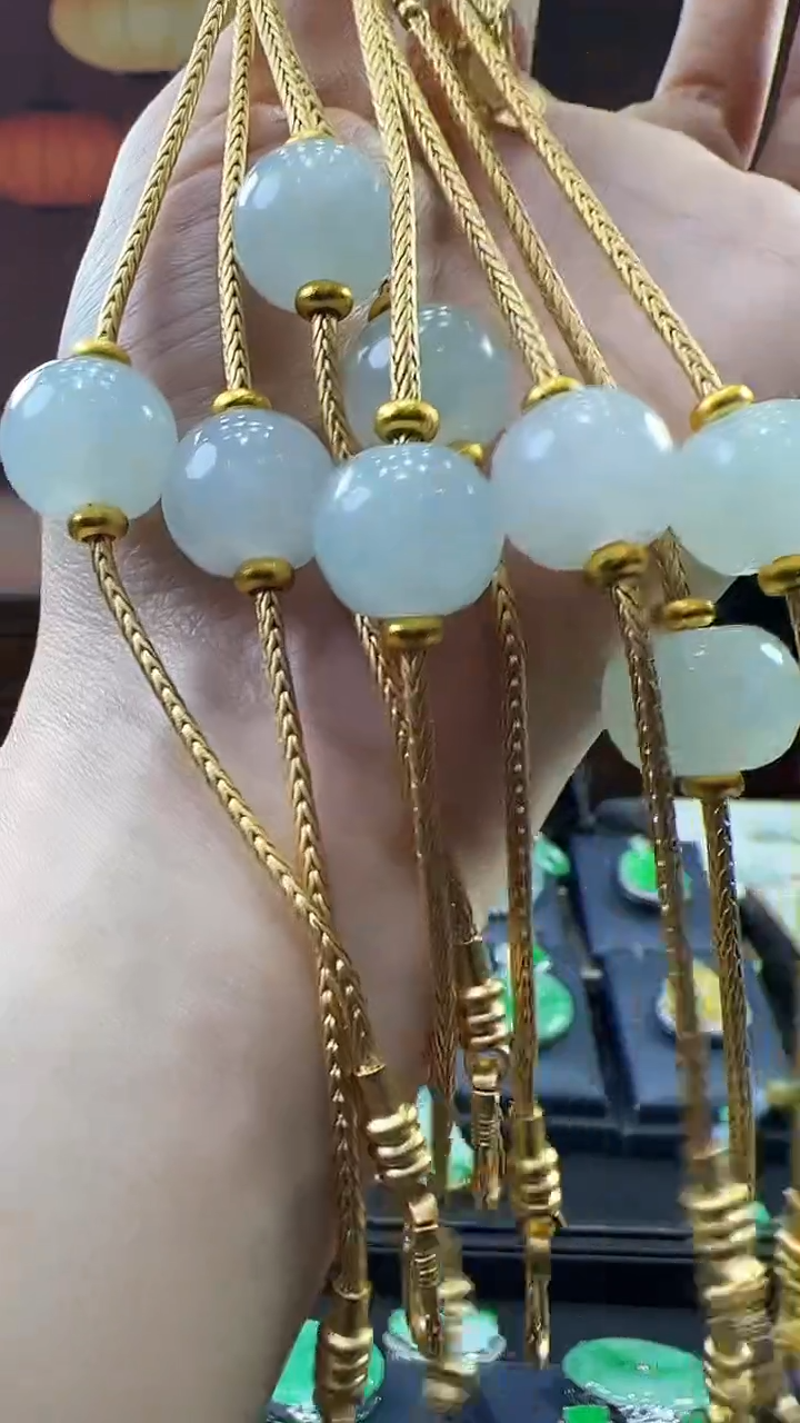 未镶嵌挂件翡翠路路通手链（多样性发其一）