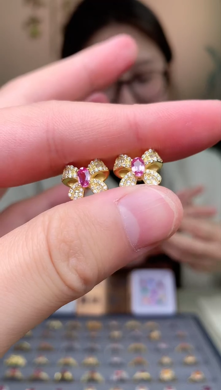 【闪购商品】蓝宝石耳饰银S925镶嵌耳饰