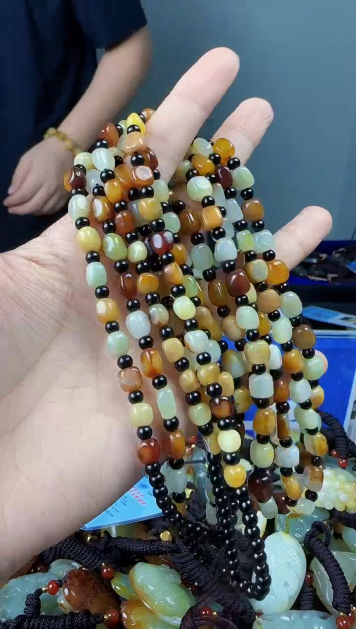 和田玉未镶嵌颈饰多样性发货拍一单发一个