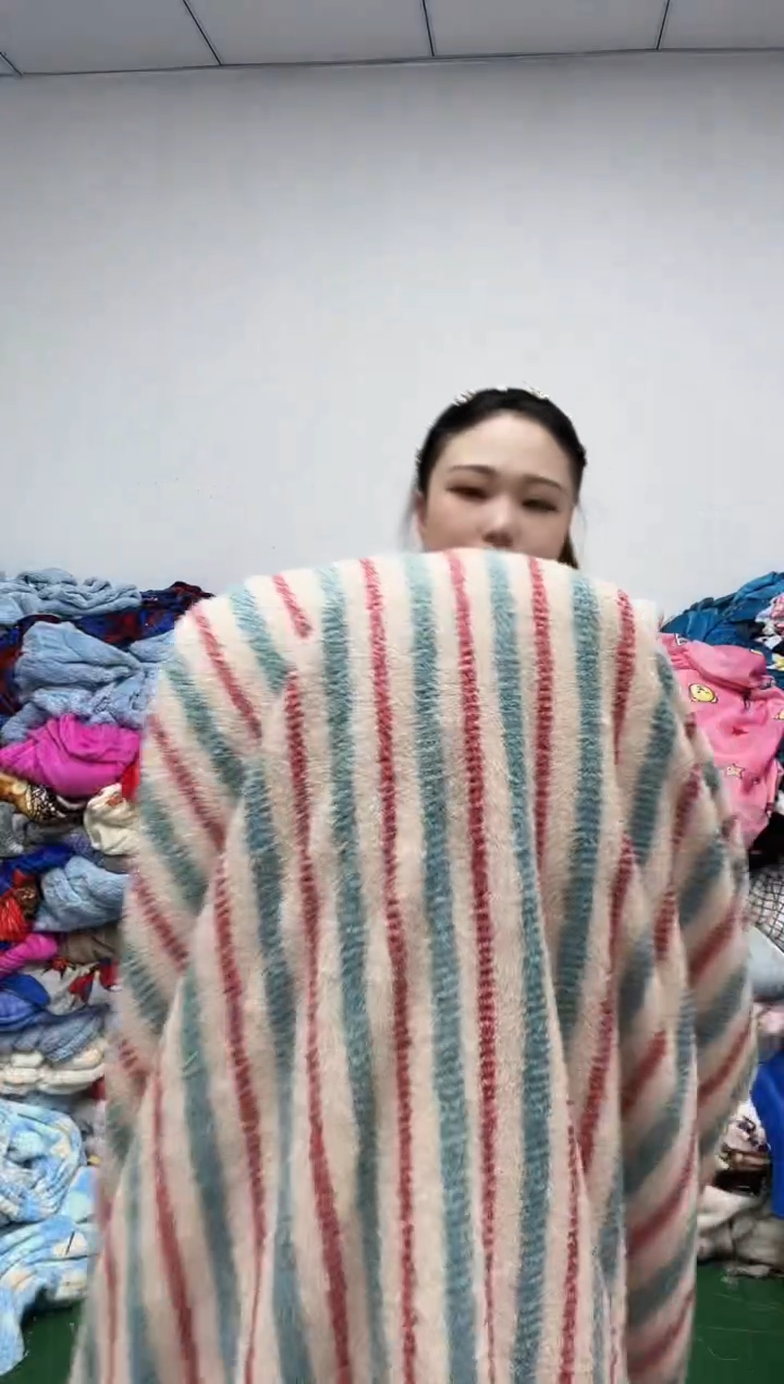 法兰绒3X1.8材质面料尺寸以主播介绍为准