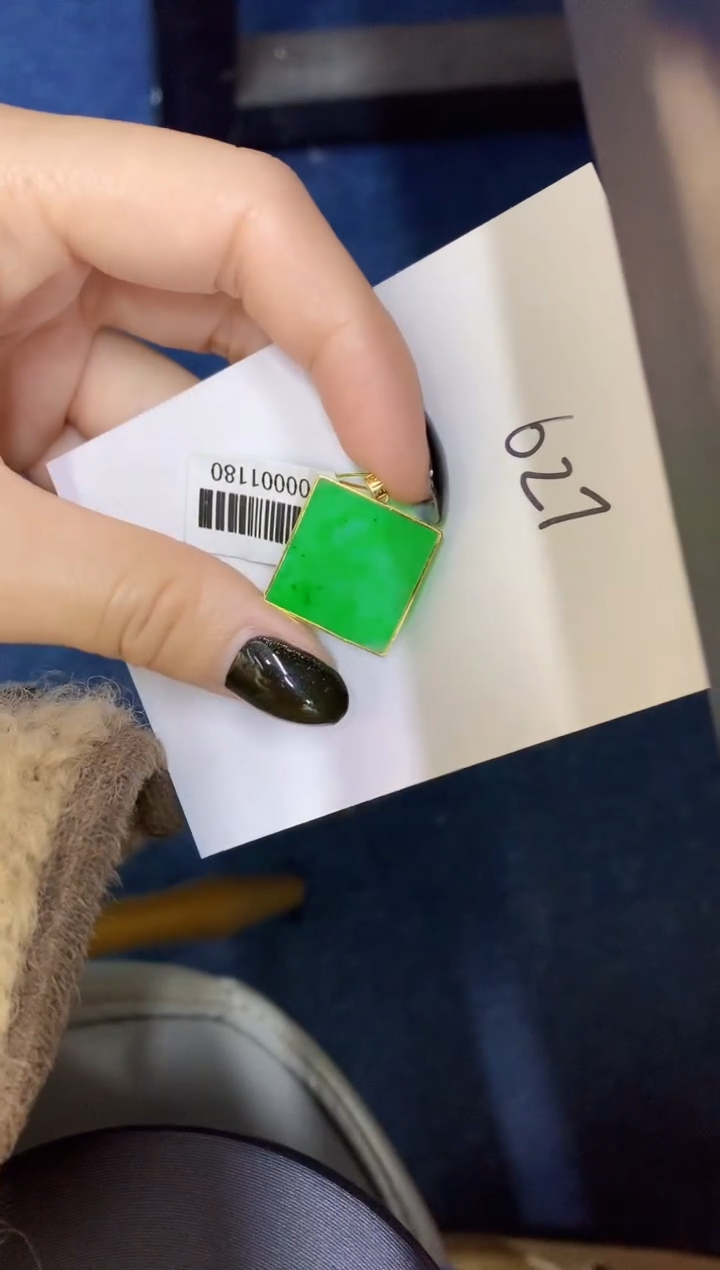 【闪购商品】翡翠颈饰18K金镶嵌000000000