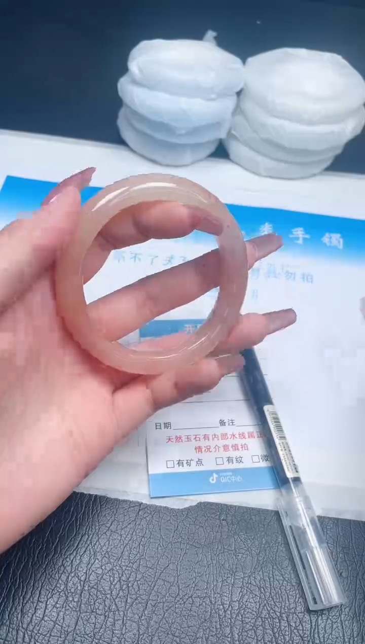 【闪购商品】石英质玉手镯未镶嵌34-55.5