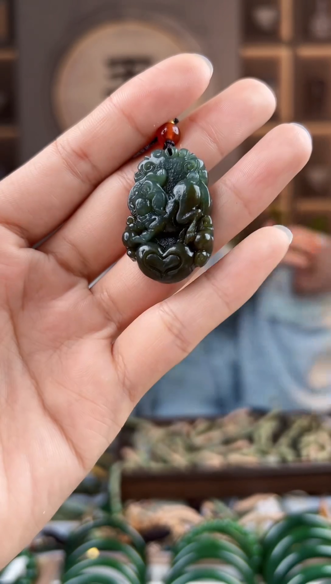 颈饰未镶嵌和田玉拍一发一，拍一发一