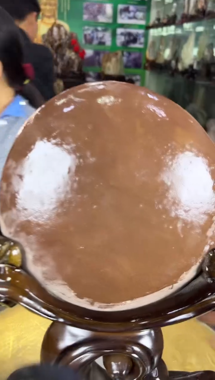 缅甸天然缅红摆件