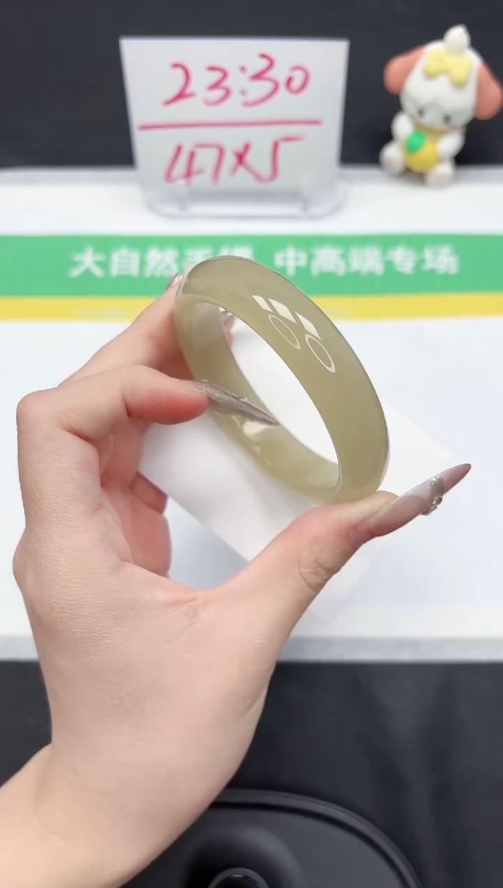 【闪购商品】石英质玉手镯未镶嵌5-58