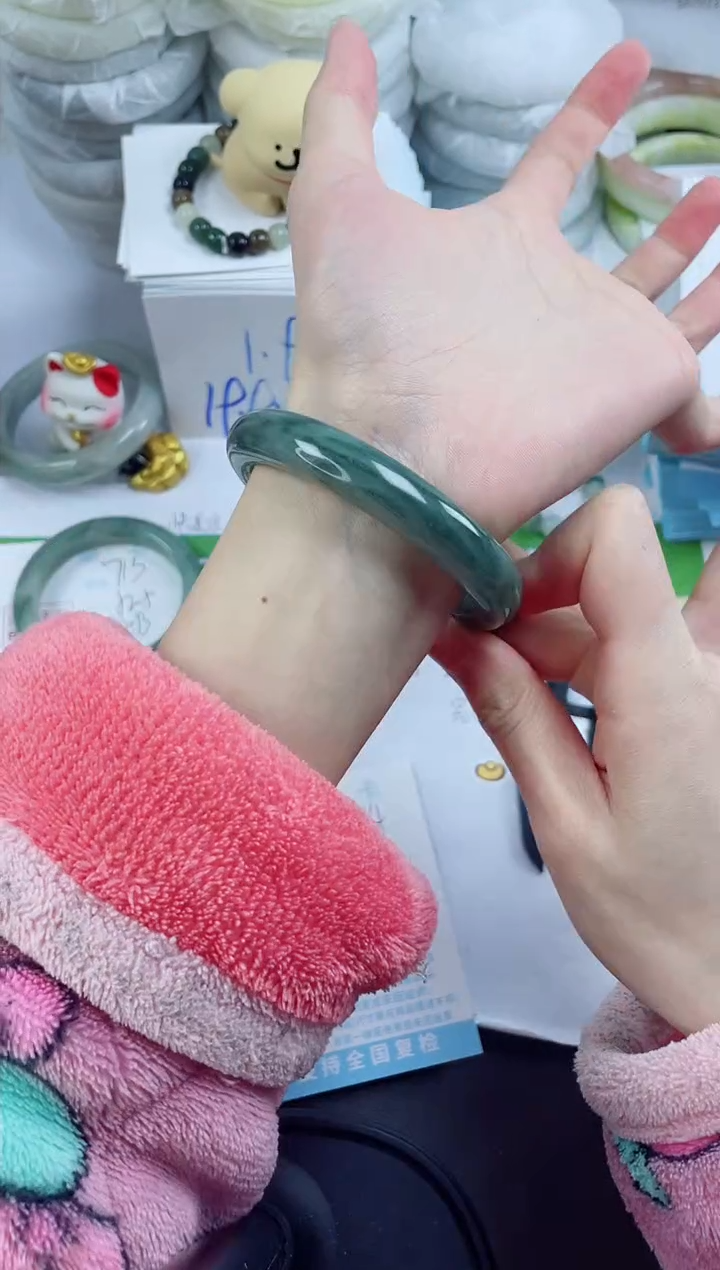 【闪购商品】石英质玉手镯未镶嵌714-56.5