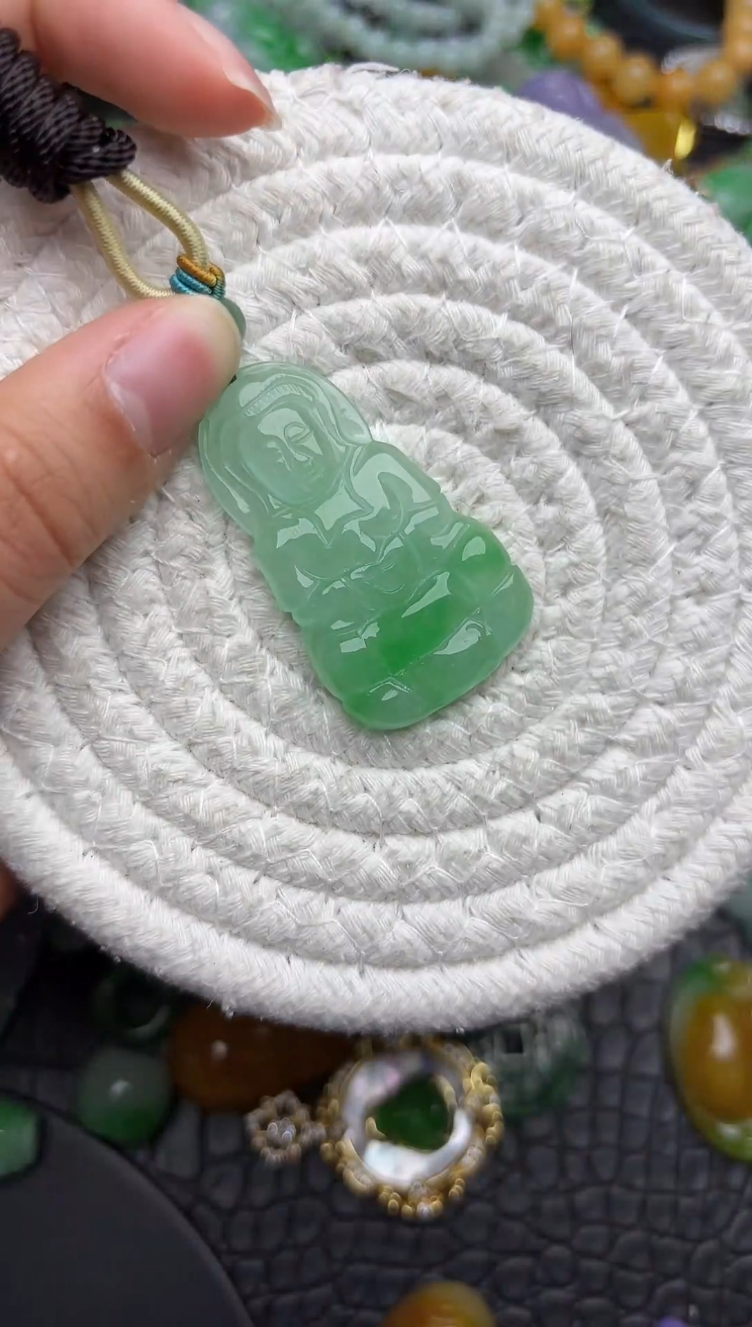 颈饰未镶嵌翡翠缅甸翡翠吊坠