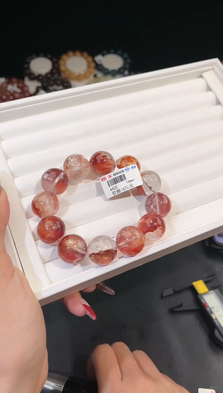 【闪购商品】水晶手链未镶嵌多样性发一红胶花18mm