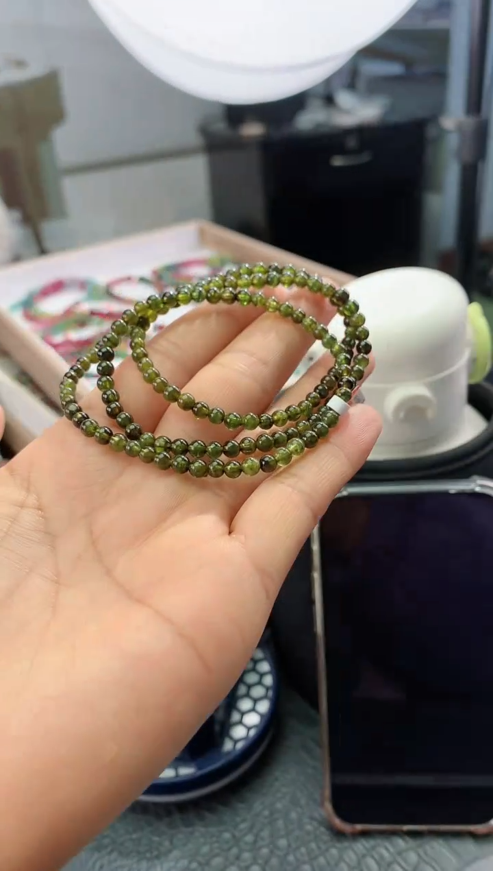 【闪购商品】碧玺手串未镶嵌多样性发一条