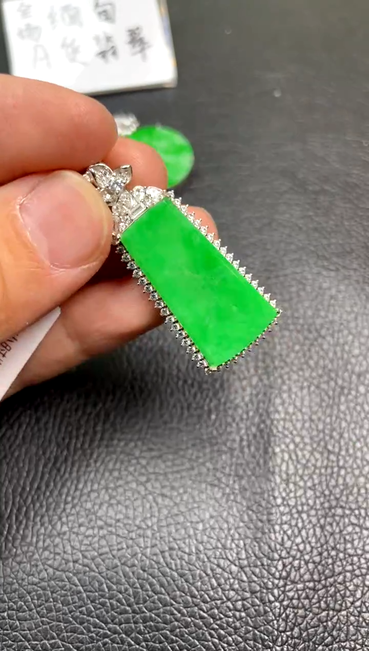 【闪购商品】翡翠吊坠(不含链)银S925镶嵌吊坠