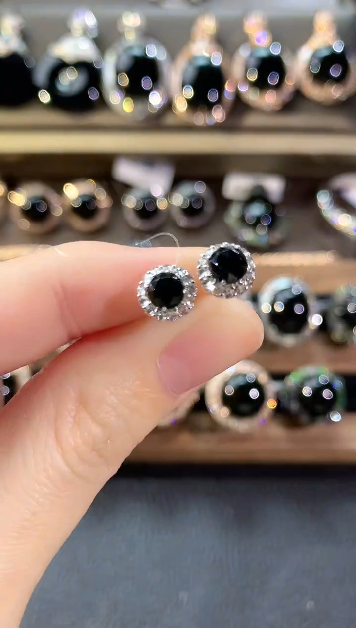 18K金镶嵌翡翠耳饰冬日珠宝Q24