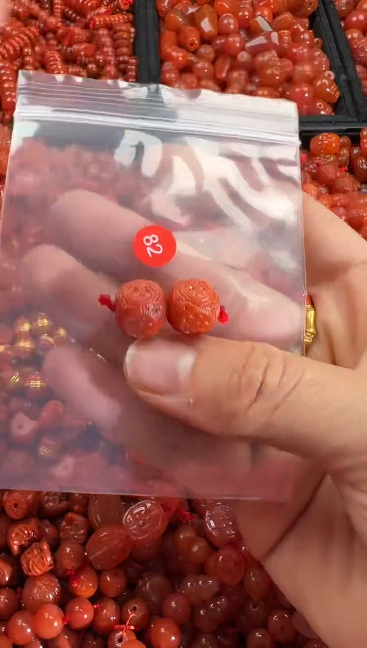 【闪购商品】南红玛瑙颈饰未镶嵌1