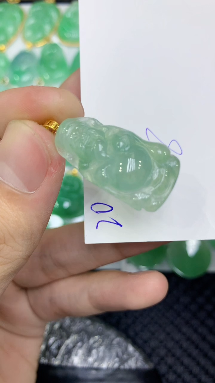 颈饰18K金镶嵌翡翠翡翠11111