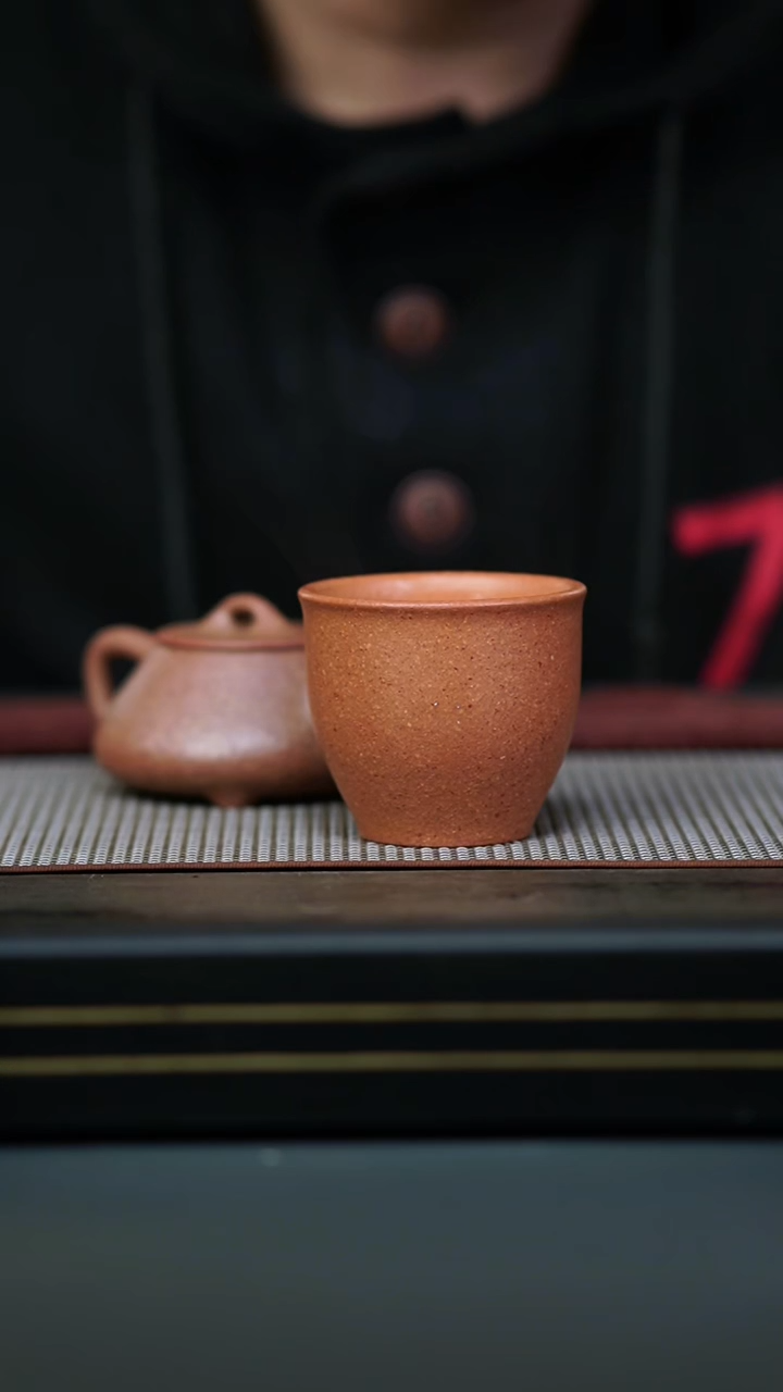 茶壶紫砂微瑕黄降坡铃铛杯170cc