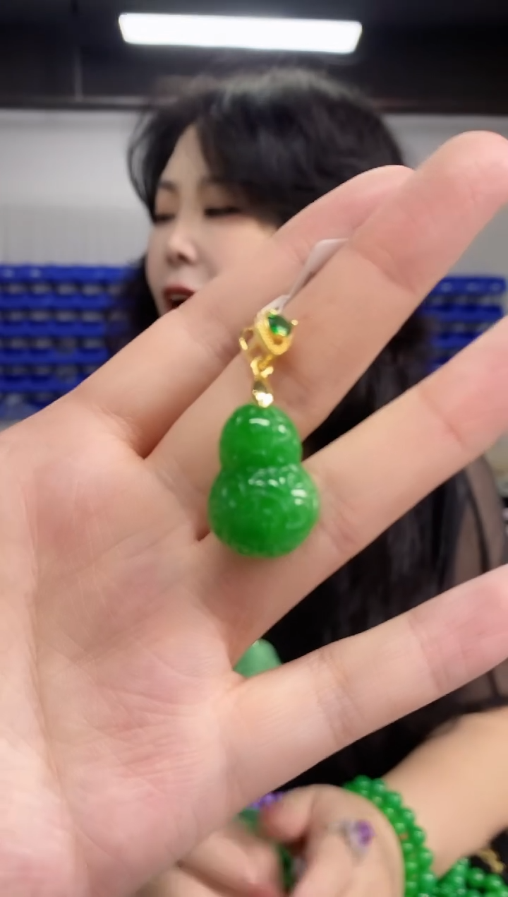 翡翠未镶嵌吊坠(不含链)闪购链接 多样性发其一颜色微差