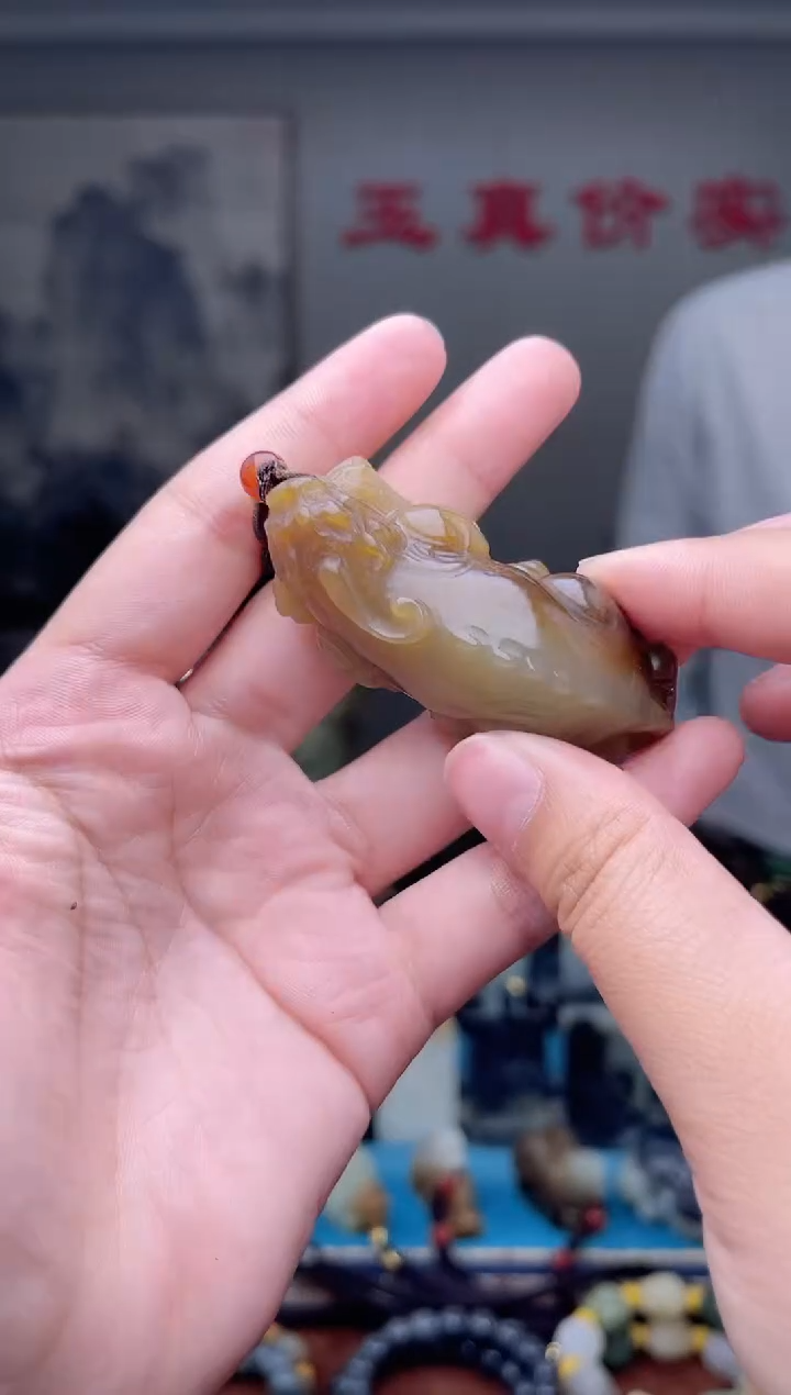 未镶嵌和田玉挂件1