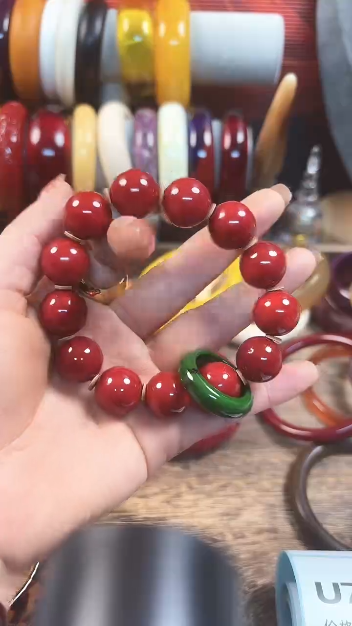 【闪购商品】树脂制品0000000T710