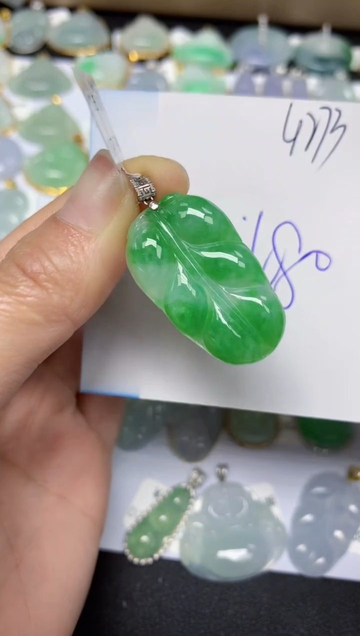 【闪购商品】翡翠颈饰18K金镶嵌 天然翡翠A货