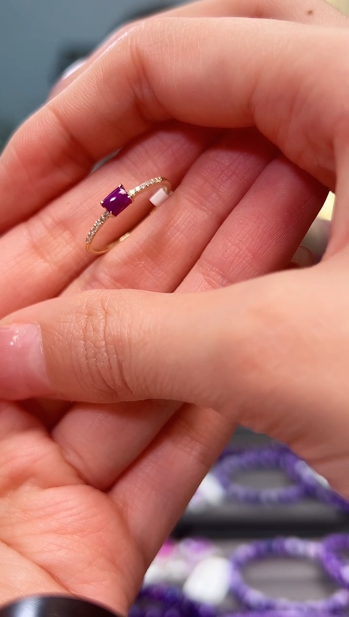 【闪购商品】苏纪石（舒俱来）戒指18K金镶嵌1