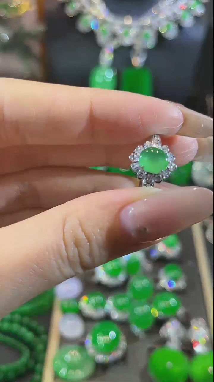 【闪购商品】翡翠戒指18K金镶嵌戒指