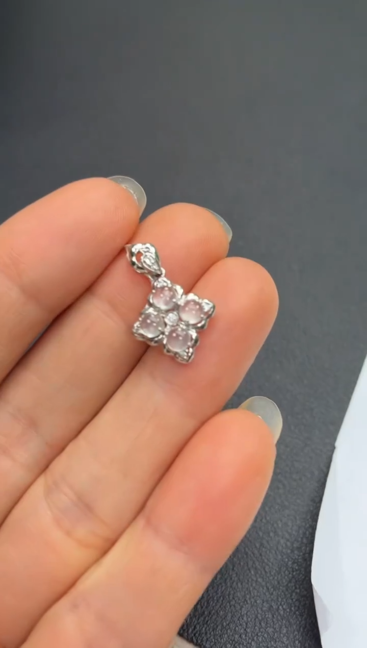 颈饰18K金镶嵌翡翠天然翡翠A货