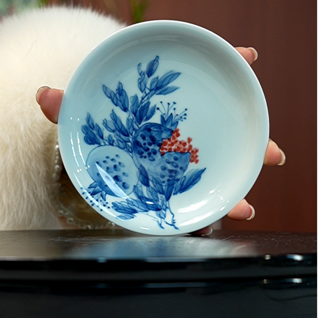 12.27/M47A18/青花釉里红壶承