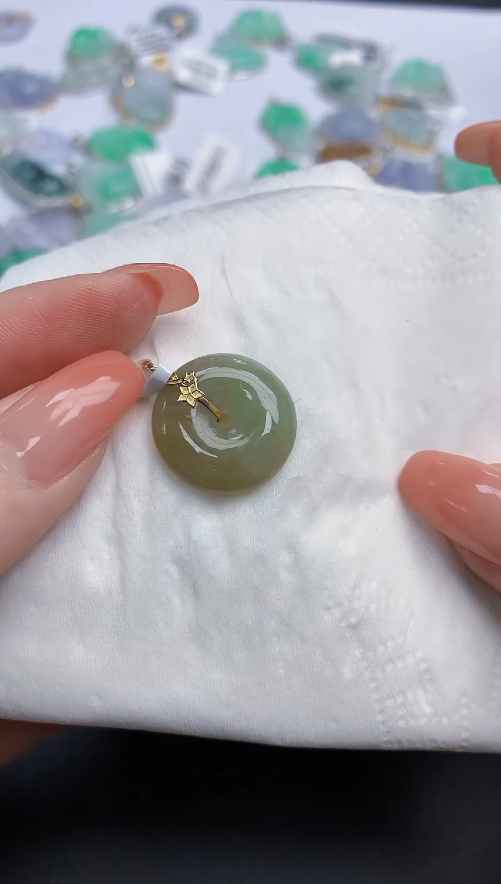 【闪购商品】翡翠颈饰18K金镶嵌天然缅甸翡翠A货