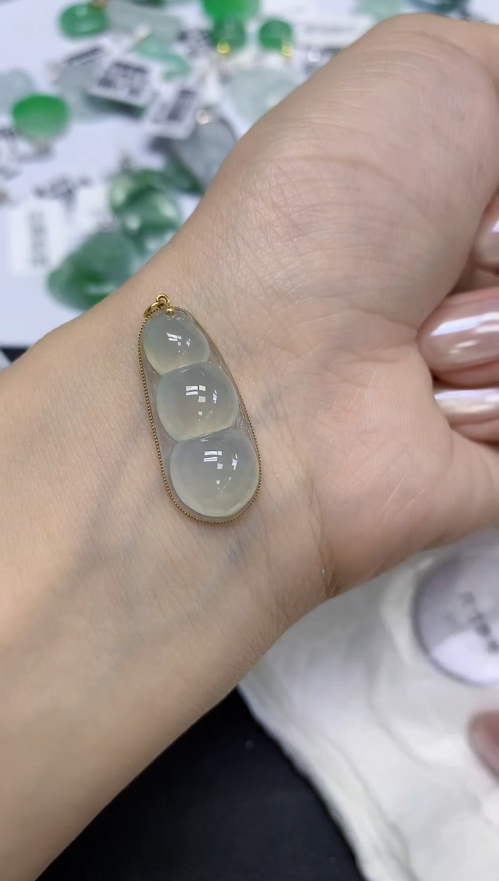 颈饰18K金镶嵌翡翠天然缅甸翡翠A货百元以上9元证书费自理